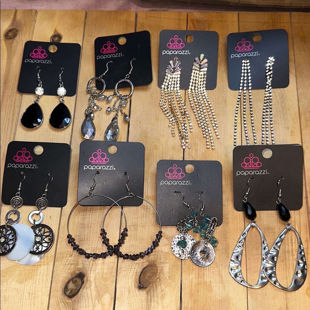 35 assorted paparazzi earrings - Picture 3 of 3